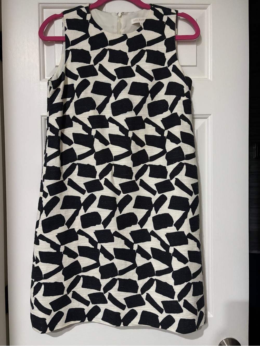 Ann Mashburn Abstract Textured Shift Dress - Size M